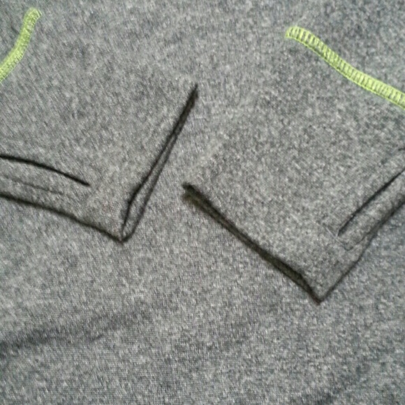 Fila hoodie, EUC - Picture 5 of 6